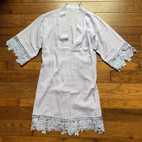 NWOT Girl's Lavender Robe Size 12 - Picture 1 of 3